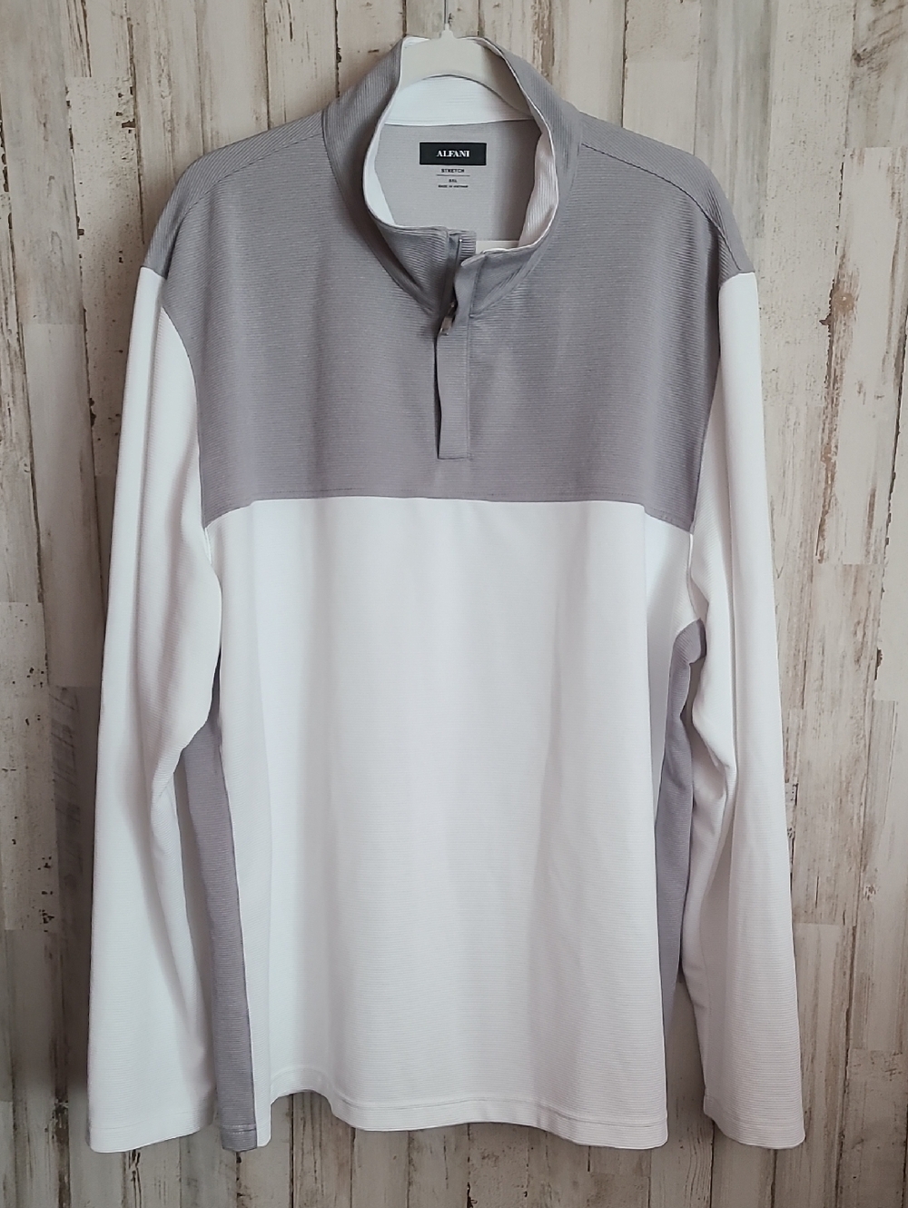 Alfani Men’s Grey and White Quarter-Zip Pullover Shirt